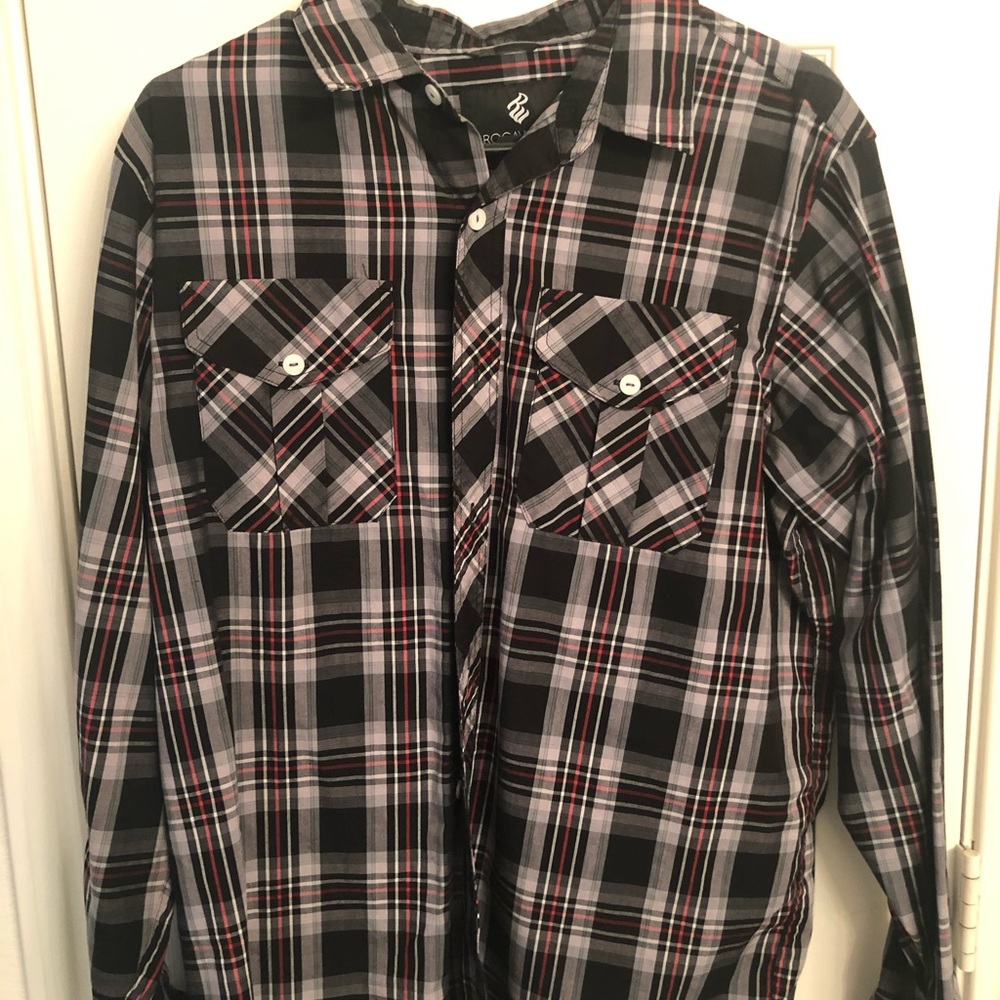 Men’s casual dress shirt